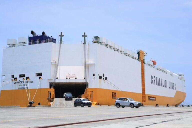 The second car carrier ship docked at Lamu's port due to middle east conflict | LAPSSET