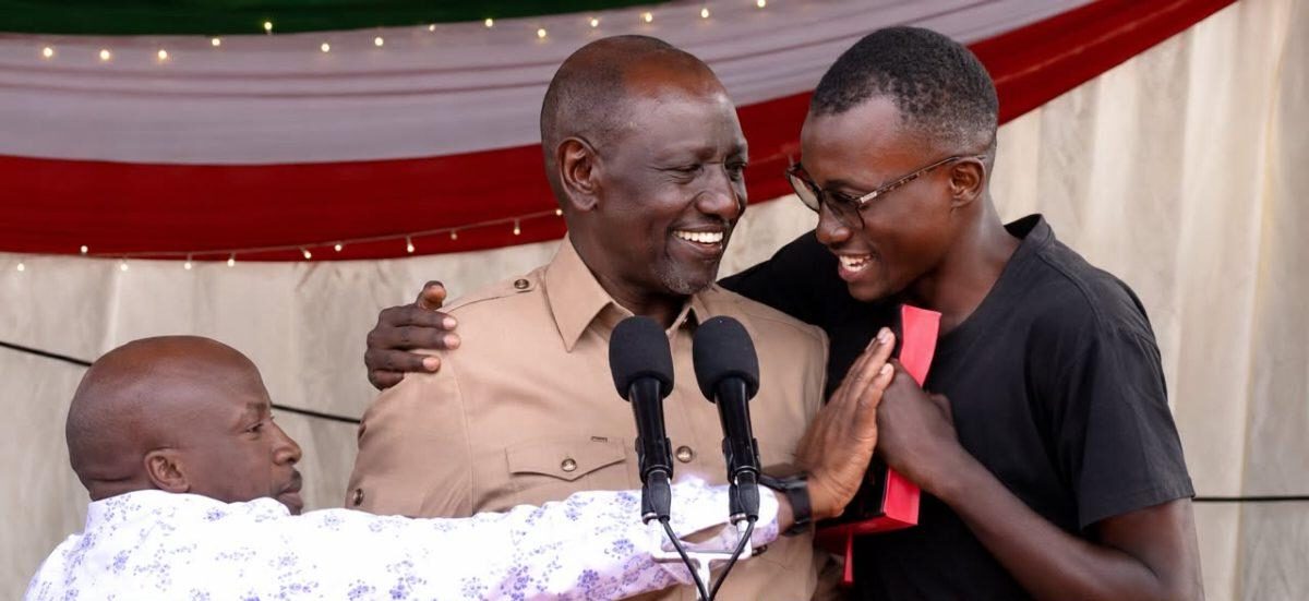 “He Is a Good Person”: Ruto Defends Youth Who Rushed Toward Him During Event “He Is a Good Person”: Ruto Defends Youth Who Rushed Toward Him During Event
